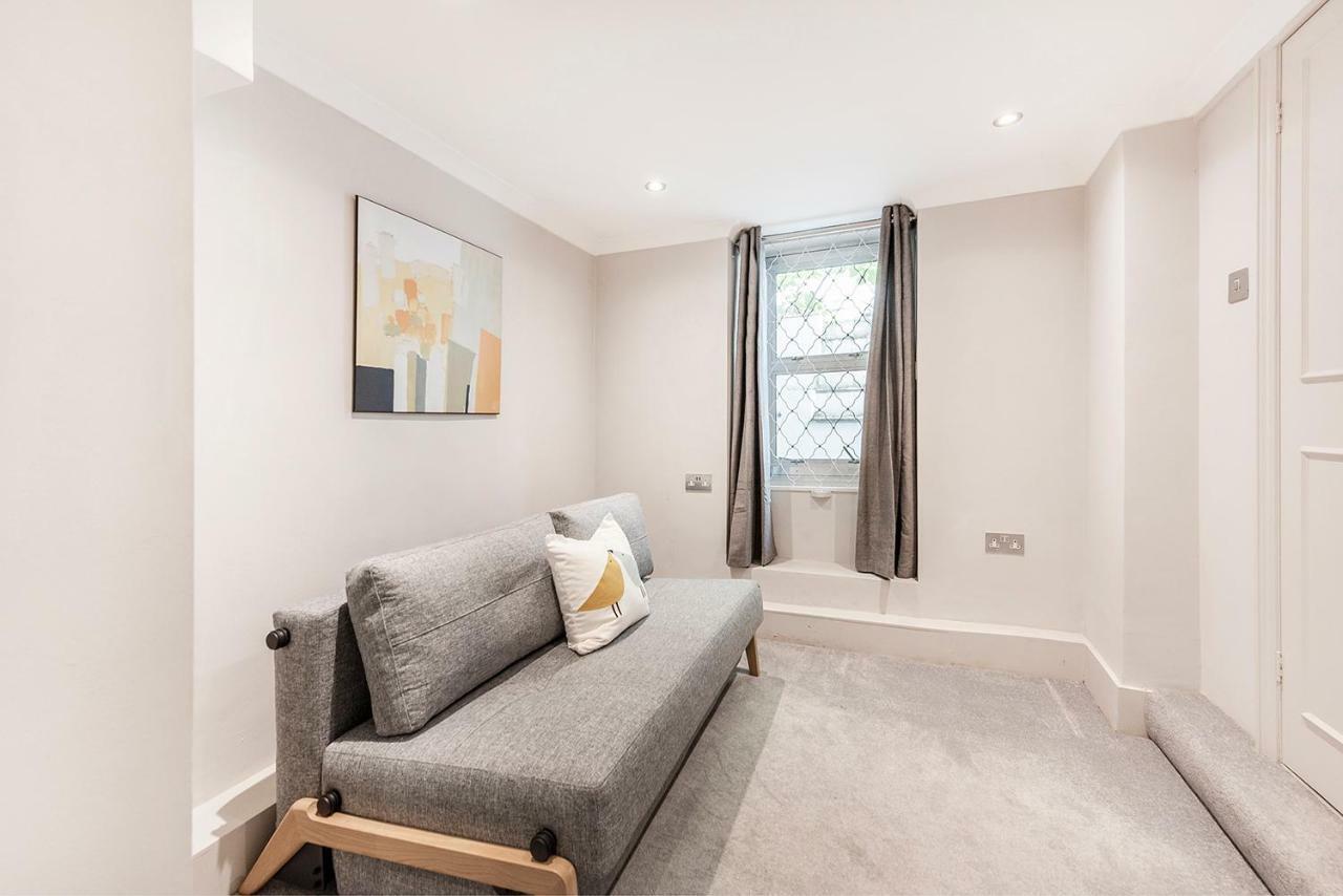 Stylish 2 Bedroom Flat In Knightsbridge ロンドン エクステリア 写真