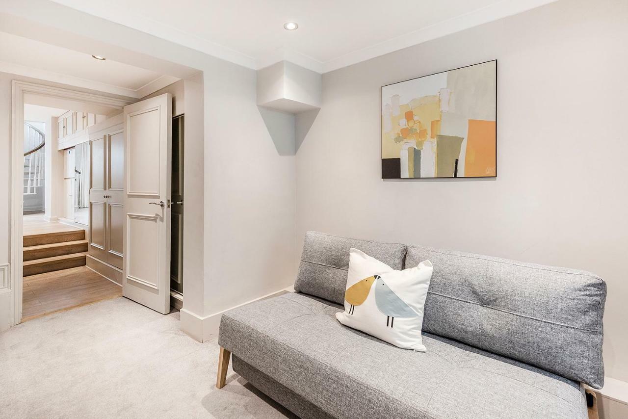 Stylish 2 Bedroom Flat In Knightsbridge ロンドン エクステリア 写真